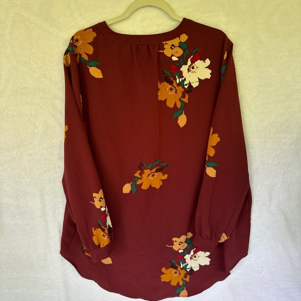 Plus size Madison Maroon Floral V-Neck Blouse CURVI 2X - Picture 5 of 11